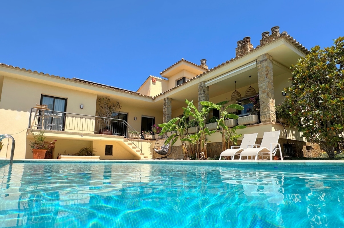 Villa Alegre